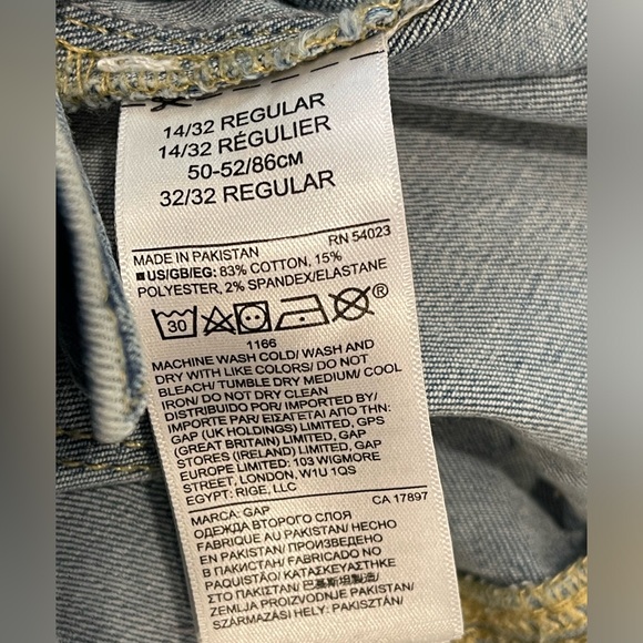 Gap denim favorite Jegging ladies size 32/14 stretch with ripped knee‎ feature - Picture 9 of 10